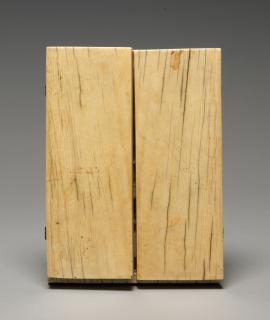 Triptych, 2 registers, 2 arches across (wings) and 4 arches across (centre panel) (frise d'arcatures) (Back)