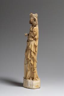 Statuette (Side, left)