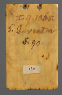 Wing, left (fragment of a diptych), 1 register, 1 arch across (plaquette) (Back)