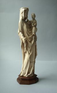 Statuette