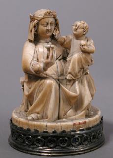 Statuette (Front)