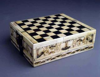 Box (boîte) (Bottom, back)
