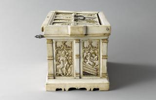 Casket, ogee arches (coffret; box; boite) (End, right)