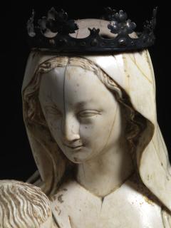 Statuette; known as 'Vierge de Lisieux' (Detail)