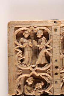 Lid (fragment of a casket), 2 registers, with quatrefoils (quatre-feuilles; coffret) (Front, detail)