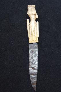 Knife handle (manche de couteau) (Back)
