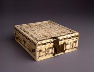 Box (boîte) (Front)