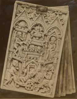 Set of 3 writing tablets and 2 covers, 1 register, 3 arches across (tablettes à écrire; frise d'arcatures; plaquettes) (Set)