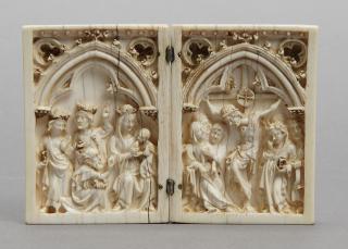 Diptych, 1 register, 1 arch across (plaquettes) (Front)