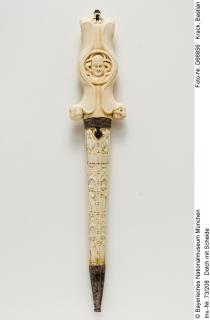 Dagger handle and sheath, with arches and bands of rosettes (manche et fourreau de poignard; décor de roses) (Side 1)
