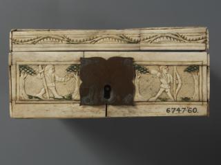 Box (boite) (Body, front)