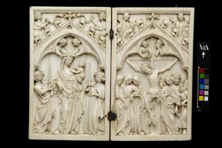 Diptych, 1 register, 1 arch across (plaquettes) (Front)