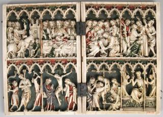 Diptych, 2 registers, 6 arches across (colonnettes; frise d'arcatures) (Front)