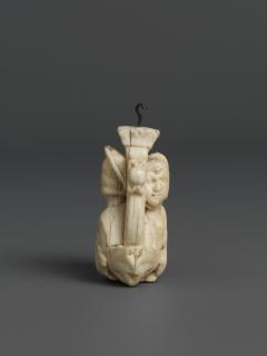 Rosary bead, 2 faces (chapelet) (Side)