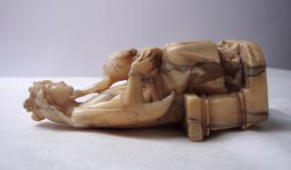 Statuette (Side)