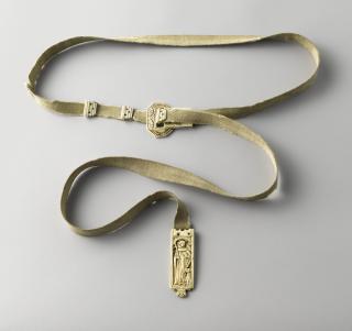 Belt with ivory buckle, pendant and stops (ceinture)