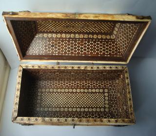 Casket with pitched lid (coffret); known as 'Arqueta de los Reyes' (Kings' Casket) (Interior)