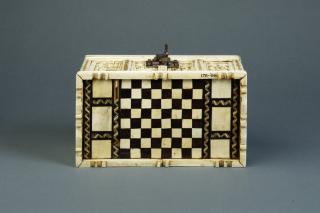 Casket, with ogee arches (coffret) (Bottom)