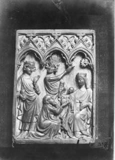 Panel (possibly fragment of a diptych), 1 register, 3 arches across (plaquette; frise d'arcatures) (Front)