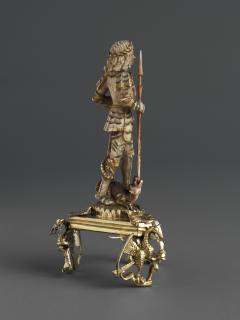 Statuette (Side)