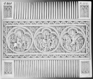 Comb with medallions (peigne double) (Side 1)