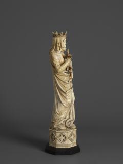 Statuette (Side)