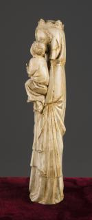 Statuette (Side, left)