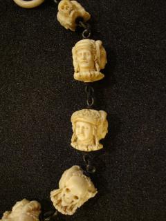 Rosary, 10 beads, 4 faces (chapelet) (Detail)