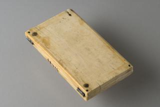 Diptych, 1 registers, 1 arch across (plaquettes) (Back)