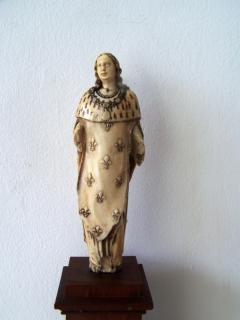 Statuette (Front)
