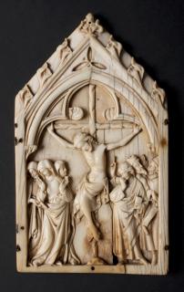 Gabled centre panel (fragment of a triptych or polyptych), 1 register, 1 arch across (Front)