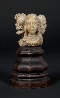 Rosary bead, 4 faces (chapelet) (Side 3)