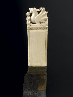 Knife handle (couteau d'écuyer tranchant)