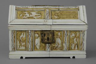 Casket (coffret) (Body, front)
