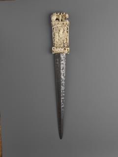 Dagger handle and sheath (Dagger, front)