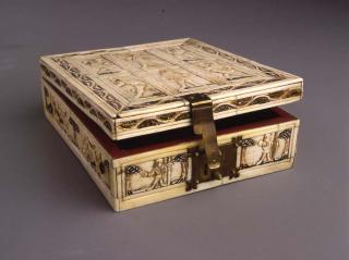 Box (boîte) (Front)