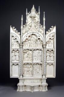 Triptych, 3 registers, with arches (tabernacle; colonnettes; frise d'arcatures) (Front, open)