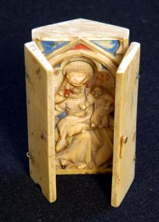 Triptych, 1 register, 1 arch across (Front)