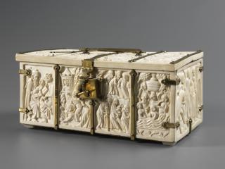 Casket (coffret) (Body, front)