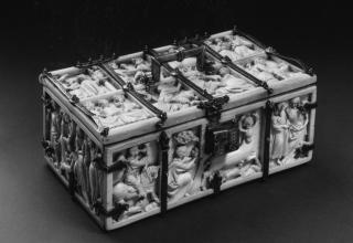 Casket (coffret)
