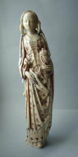 Statuette (Front)