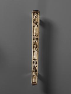Knife handle, 3 registers, with arches (Side)