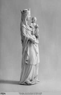 Statuette (Side (right))