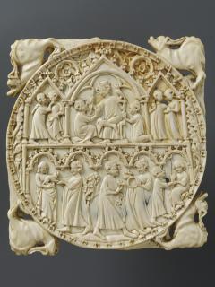 Mirror case, 2 registers, with arches and band of rosettes (valve de miroir; frise d'arcatures; colonnettes; décor de roses) (Front)