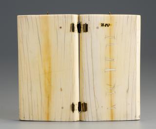 Diptych, 2 registers, 4 arches across (frise d'arcatures; colonnettes) (Back)