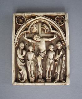 Wing, left (fragment of a diptych), 1 register, 1 arch across (plaquette) (Front)