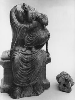 Statuette (Front)