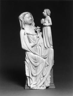 Statuette (Front)