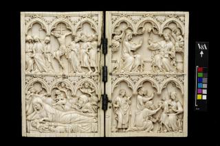 Diptych, 2 registers, 3 arches across (frise d'arcatures) (Front)