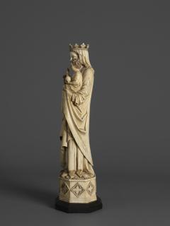 Statuette (Side)